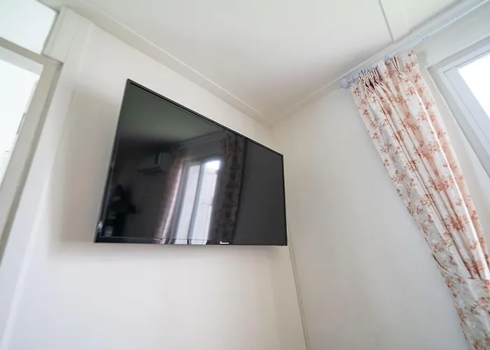 Roomquest Rim Praya Dinsor Road 3*