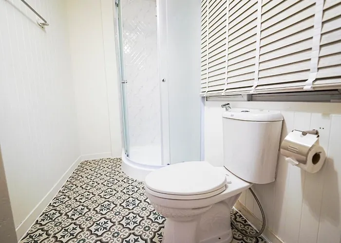 Hotel Roomquest Rim Praya Dinsor Road