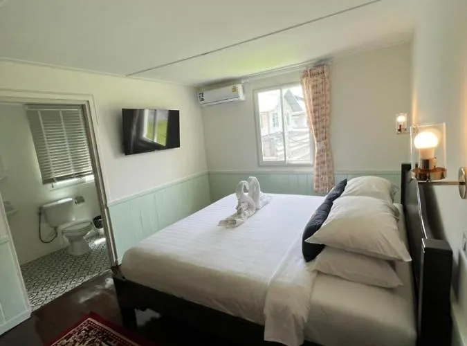 Hotel Roomquest Rim Praya Dinsor Road