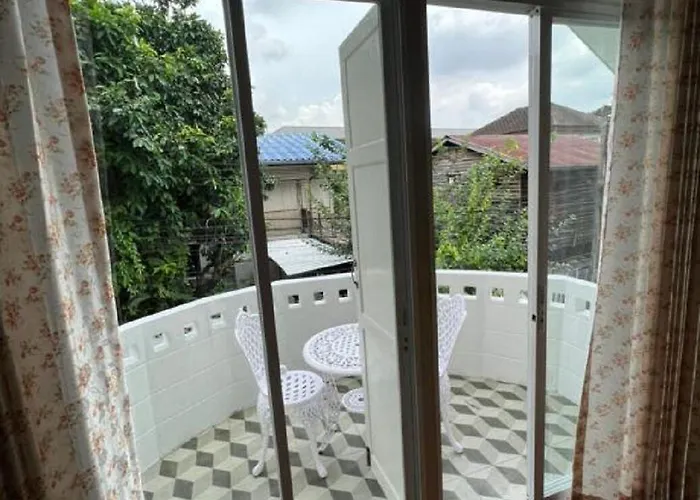 Roomquest Rim Praya Dinsor Road Hotel 3*
