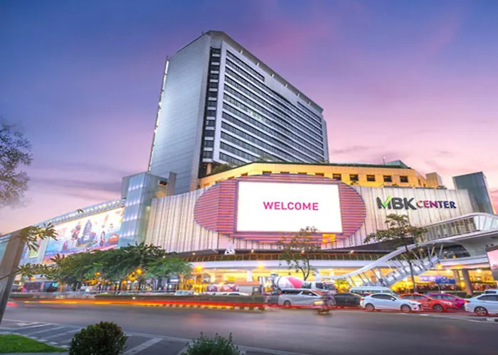 Roomquest Rim Praya Dinsor Road 3* Bangkok