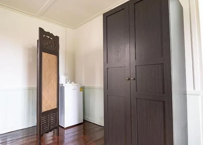Hotel Roomquest Rim Praya Dinsor Road 3*