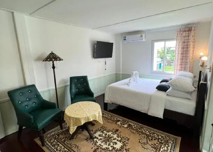 Roomquest Rim Praya Dinsor Road